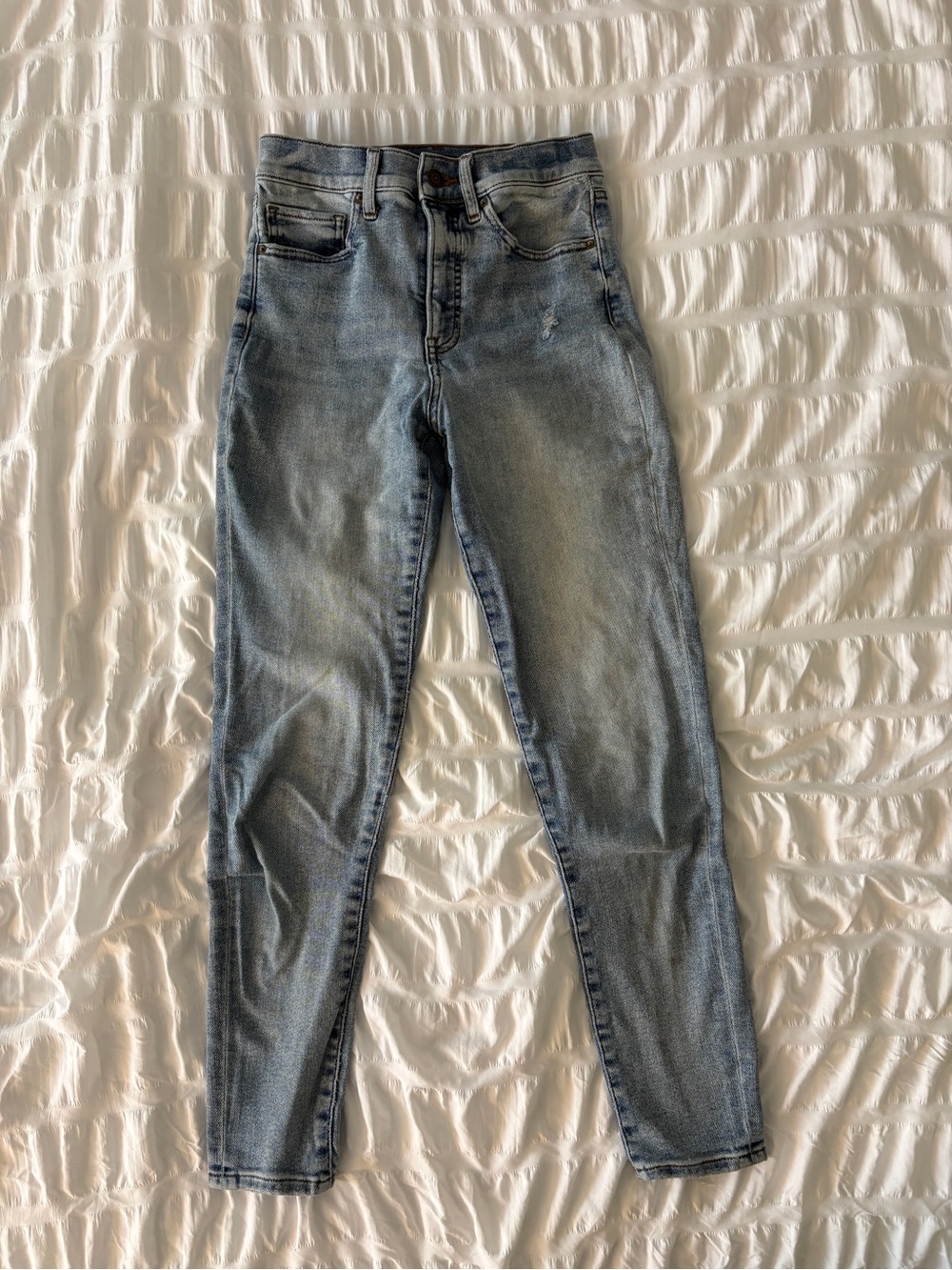 Express Women's Light Wash Skinny Jeans